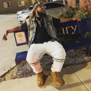 Meet your Posher, Milo